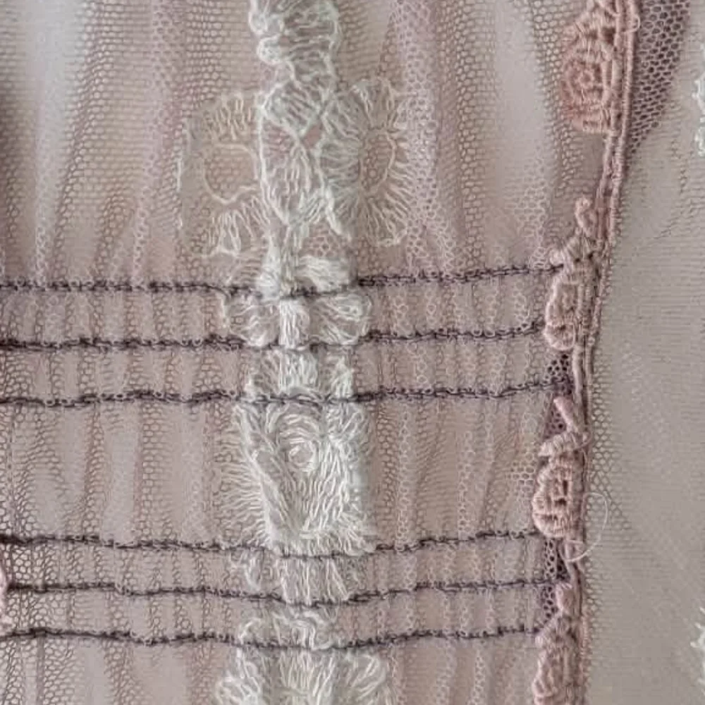 4 Love And Liberty Elegant Lace Top in Soft Pink - Picture 6 of 16